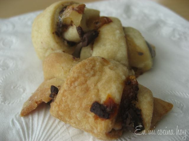 Galletas sin azucar, rugelach con chocolate y mermelada de durazno