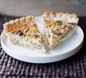 Quiche de pollo, choclo y puerros