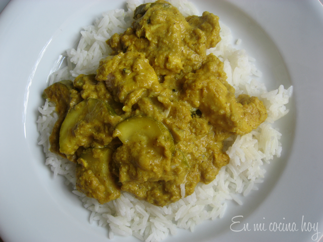 Curry de pollo