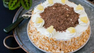 Torta De Pina Con Crema La Cocina Chilena De Pilar Hernandez