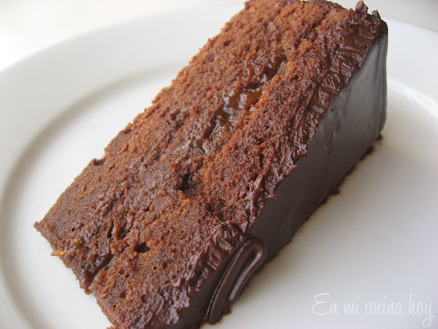 Torta Sacher de chocolate con damasco