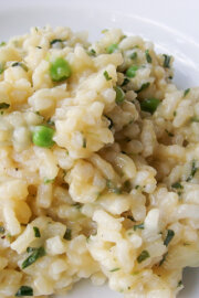 Risotto de hierbas y arvejas fácil