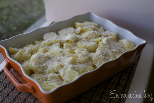Papas gratinadas húngaras
