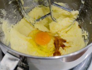 Mantequilla y huevo batido