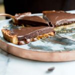 Tarta de chocolate y caramelo