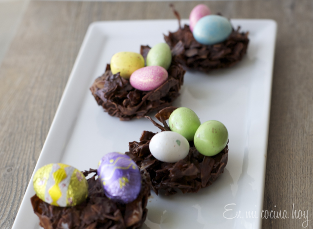 Nidos de coco y chocolate