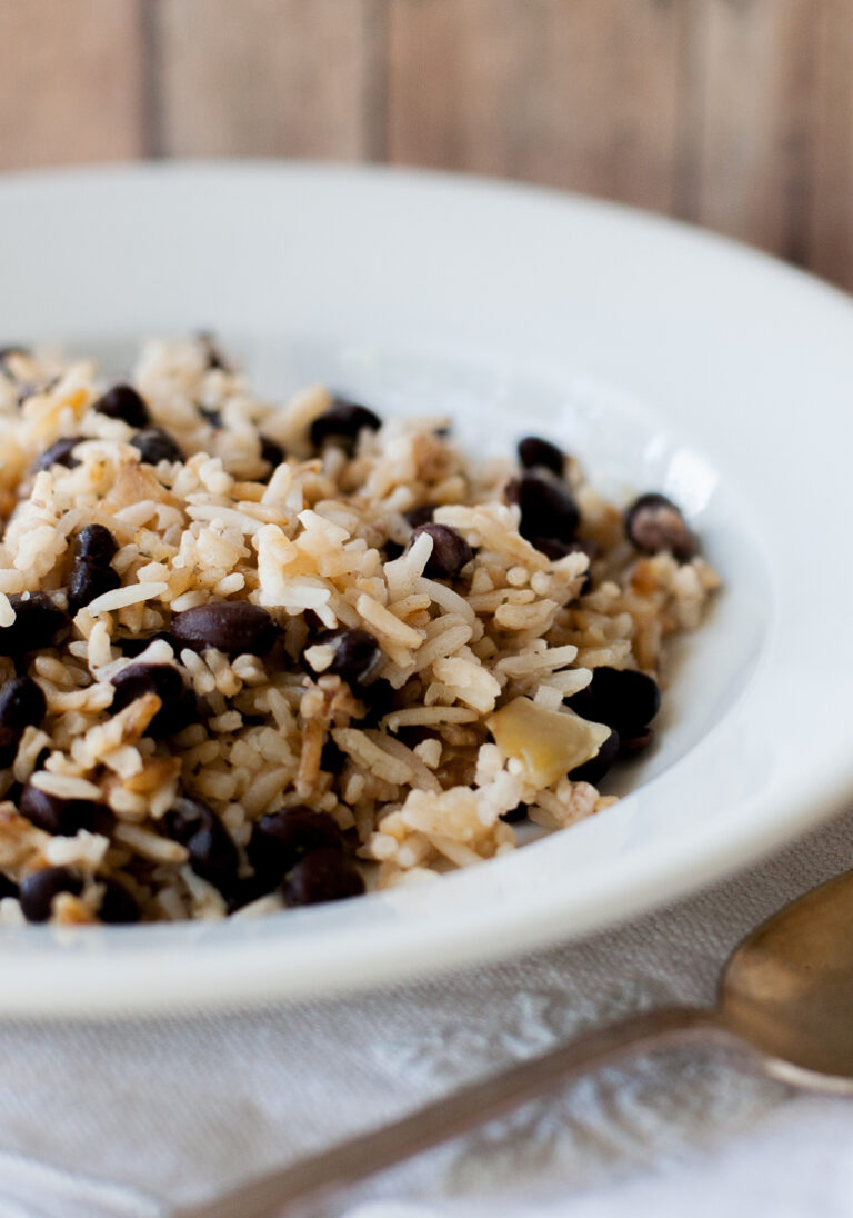 Arroz con porotos negros