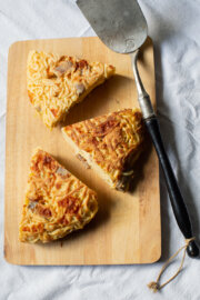 Tortilla de fideos chilena