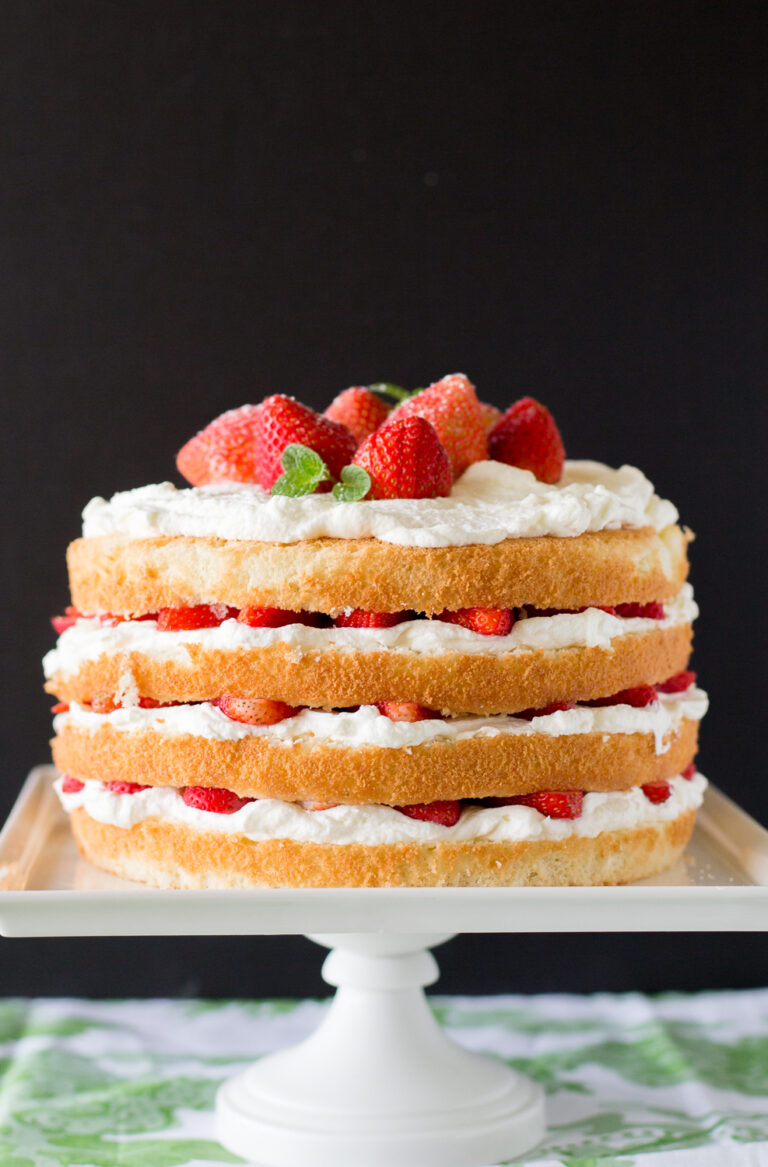 Torta de frutillas con crema