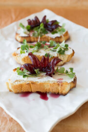 Tostadas con flores