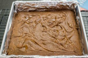 brownies con manjar horneado.