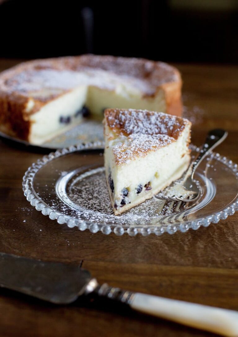 Kuchen de quesillo con pasas, receta chilena