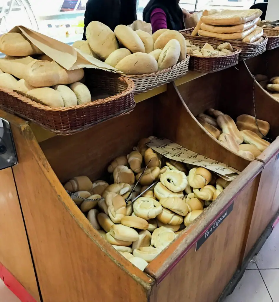 Pan fresco en panadería