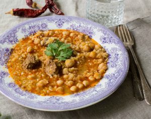 Garbanzos con arroz y longaniza