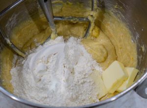 harina y mantequilla para masa