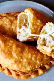 Empanadas de queso camarón