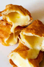 Empanadas de queso frita.